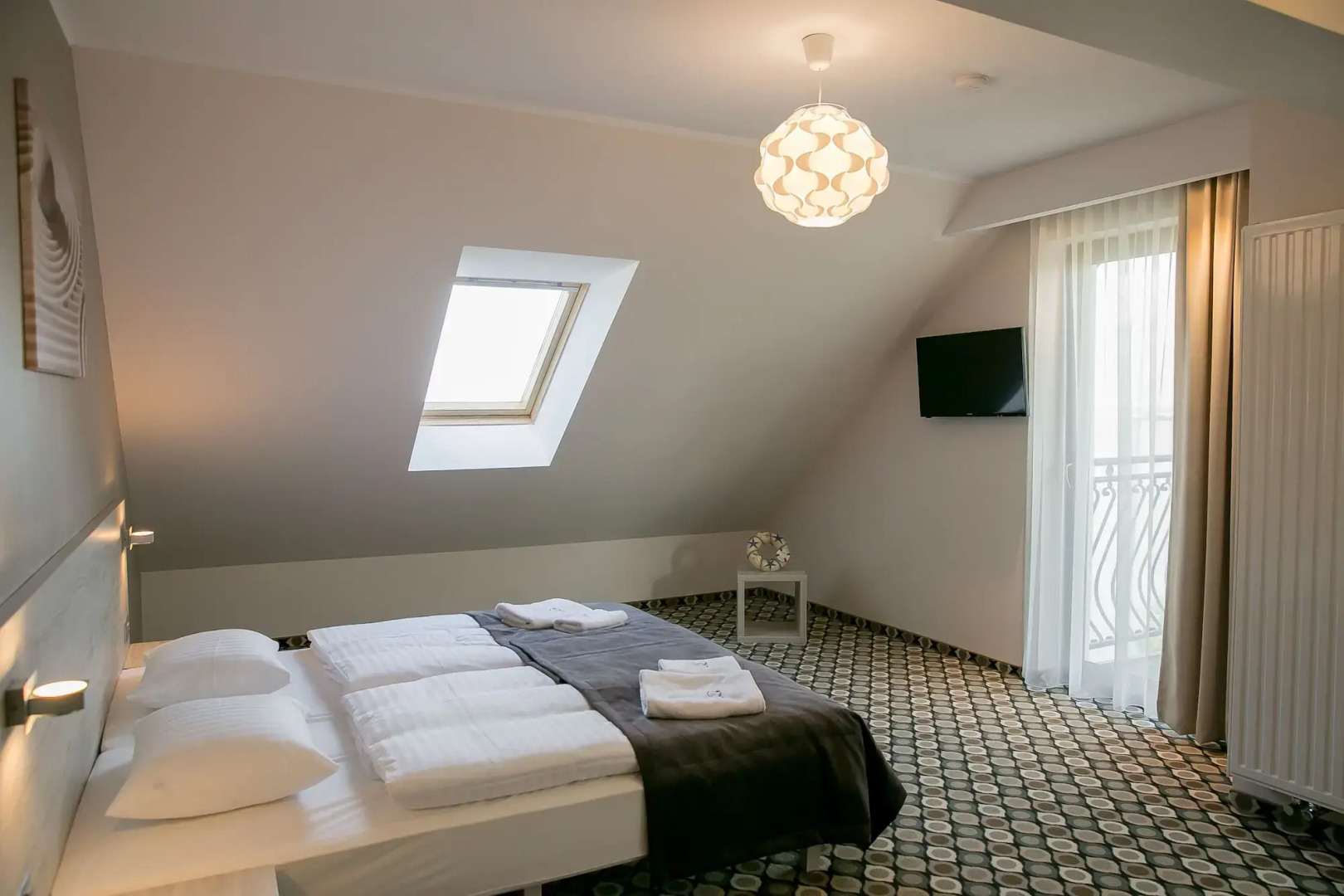 Marina Mielno z widokiem na Jezioro