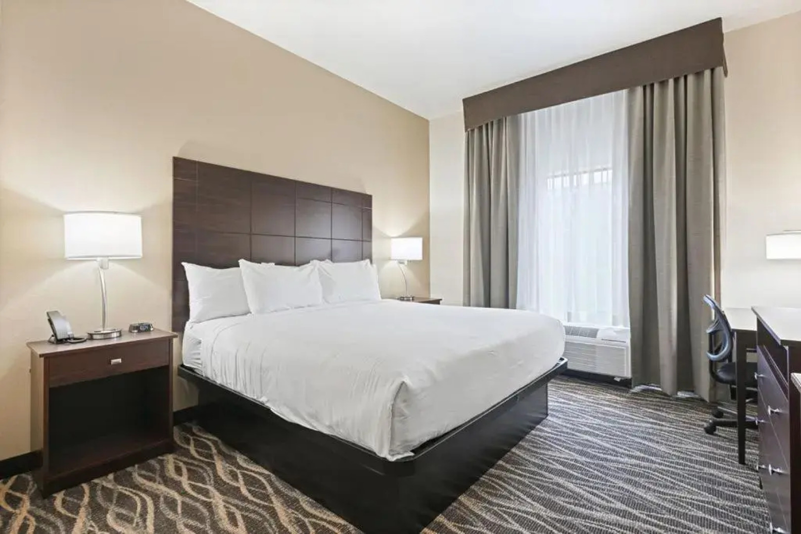 Cobblestone Hotel & Suites - Mosinee