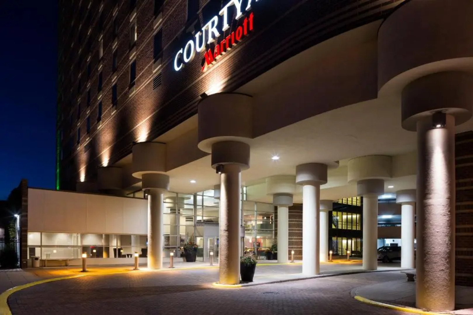 Courtyard by Marriott Minneapolis Downtown