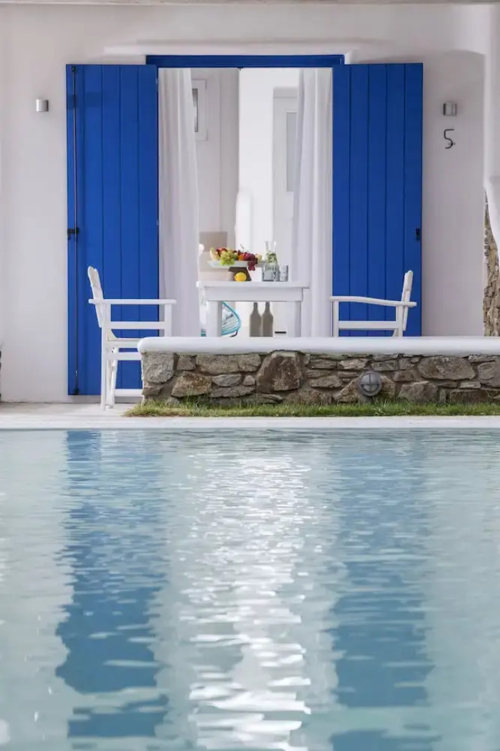 Kostantis Summer Villas and Suites