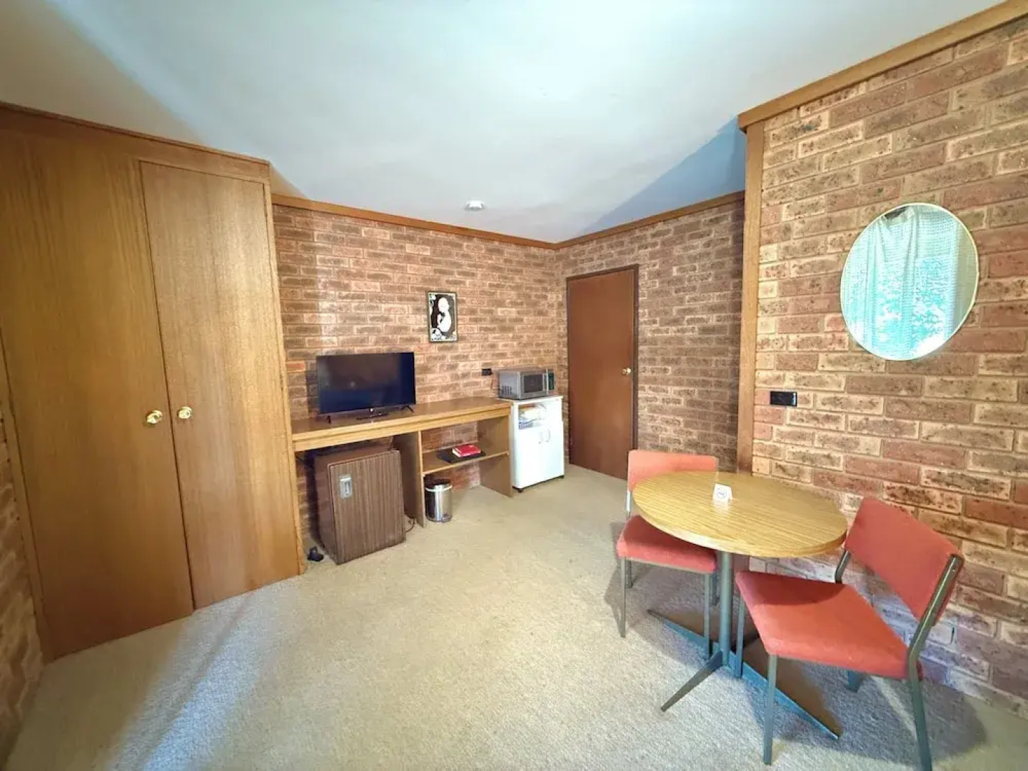 Redgum Motel