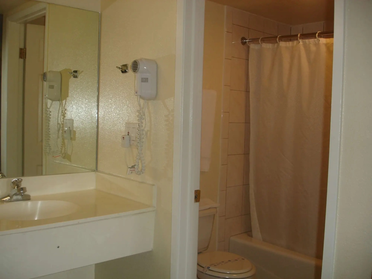 Rivera Inn & Suites Motel Pico Rivera