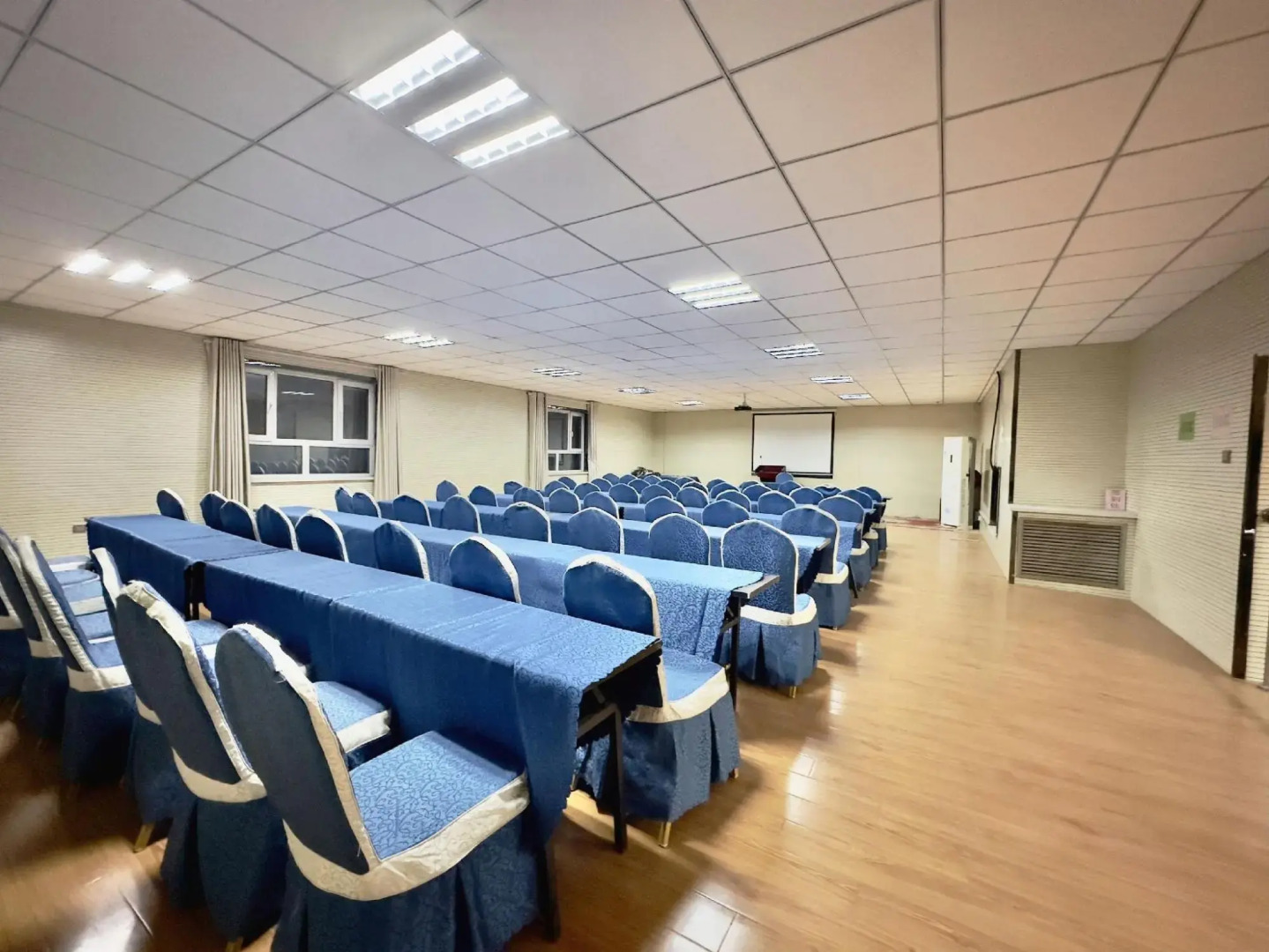 Super 8 by Wyndham Qitai Tuan Jie Nan Lu