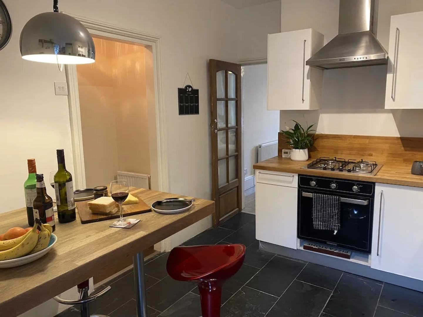 Immaculate 1-bed Apartment Near the River Thames