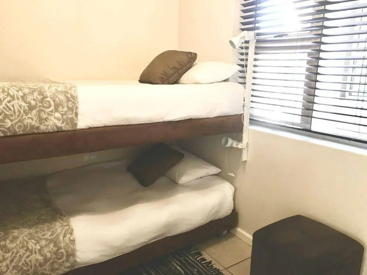 Knysna Pocket Breaks Unit 4