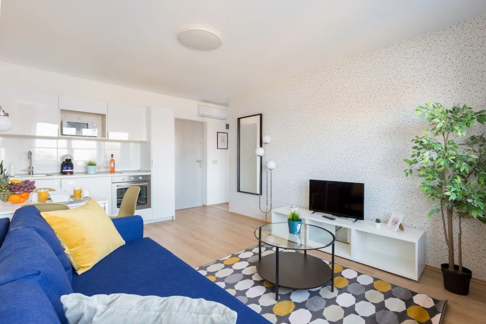 Juventus by Mundo Balaton