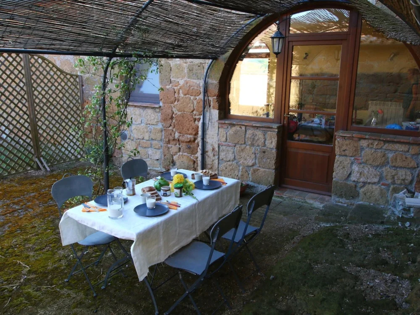 Unique Sorano Stay With Pool