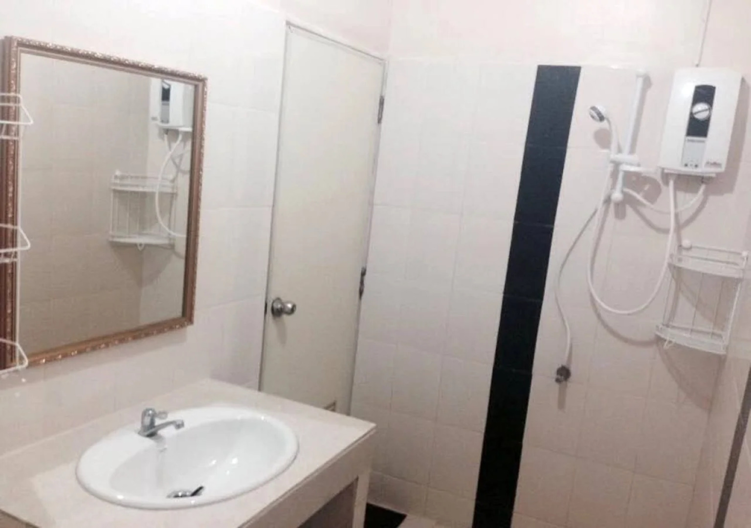 Sandman hotel and Sports bar