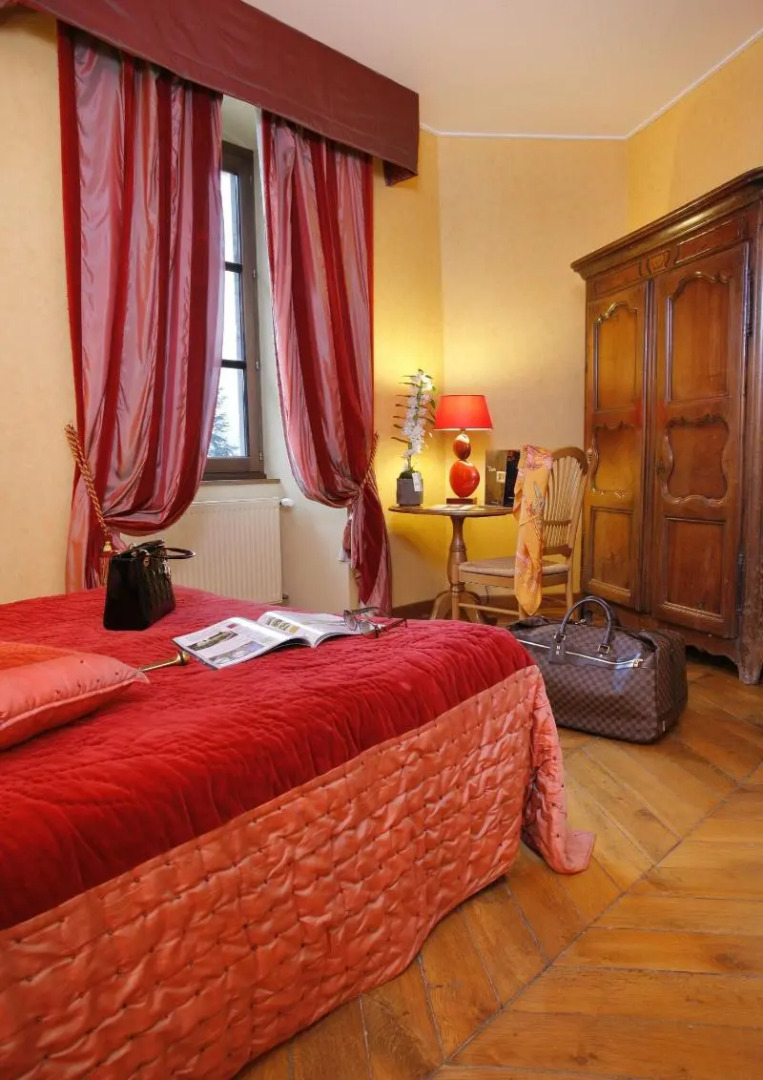 Chateau Chapeau Cornu