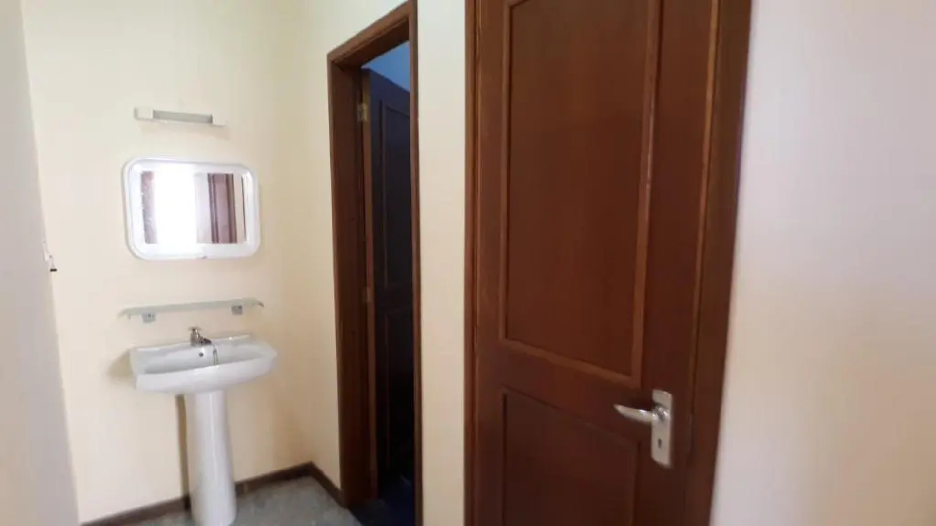 Allamanda Studios and Apartments