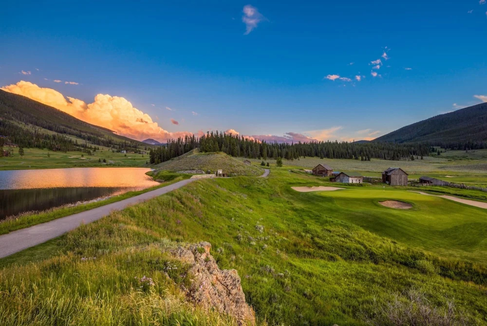 Buffalo Lodge by Summit County Mountain Retreats
