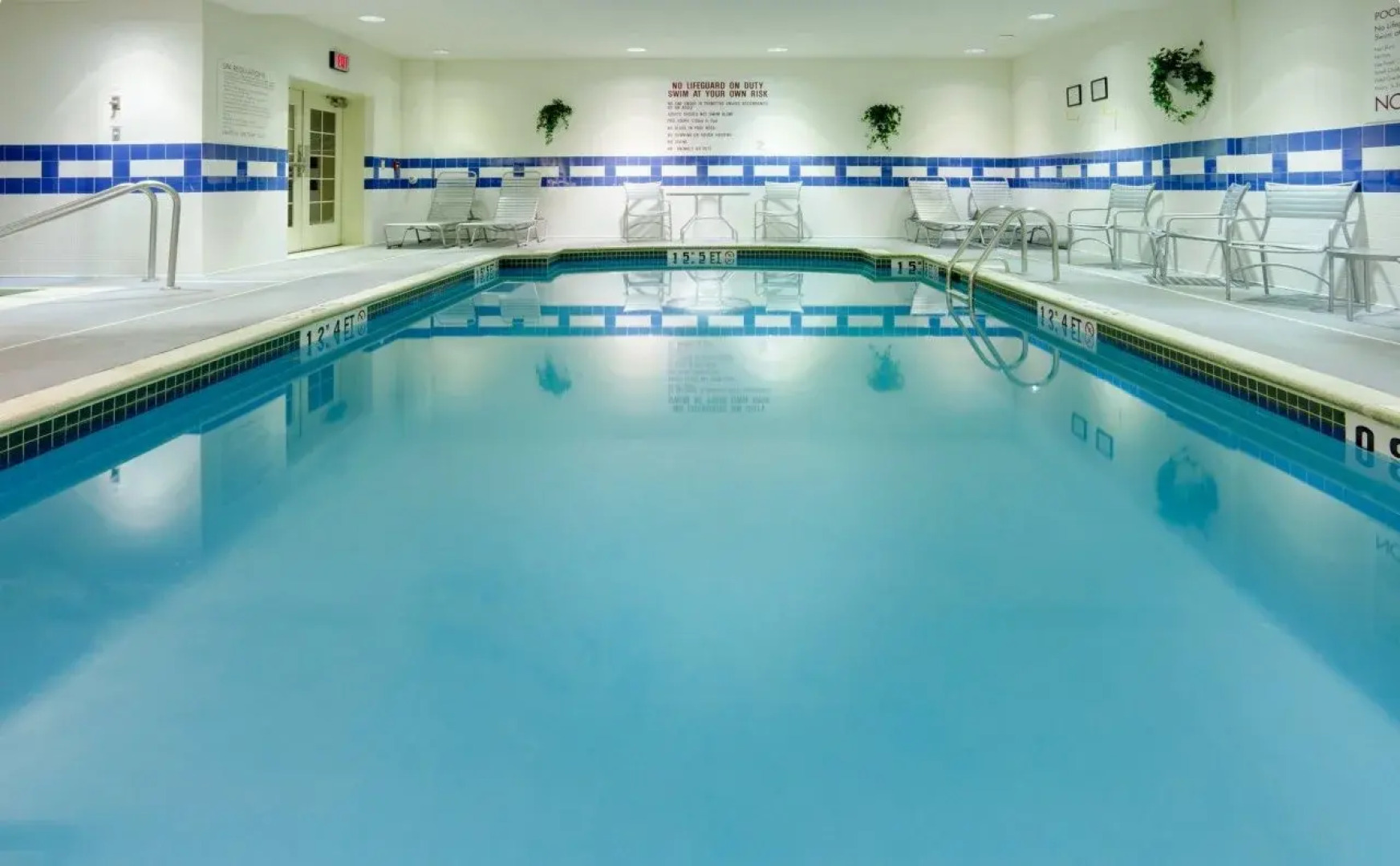 Holiday Inn Express Hotel & Suites Warwick-Providence (Arpt) by IHG