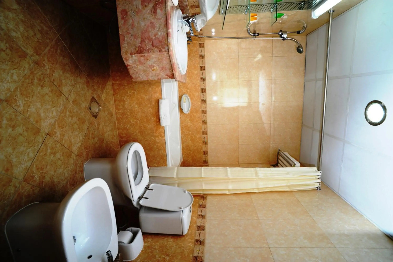 Al Jazeera Royal Hotel