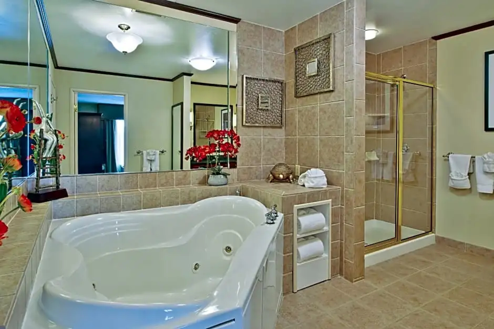 Holiday Inn Express Hotel & Suites Sharon-Hermitage