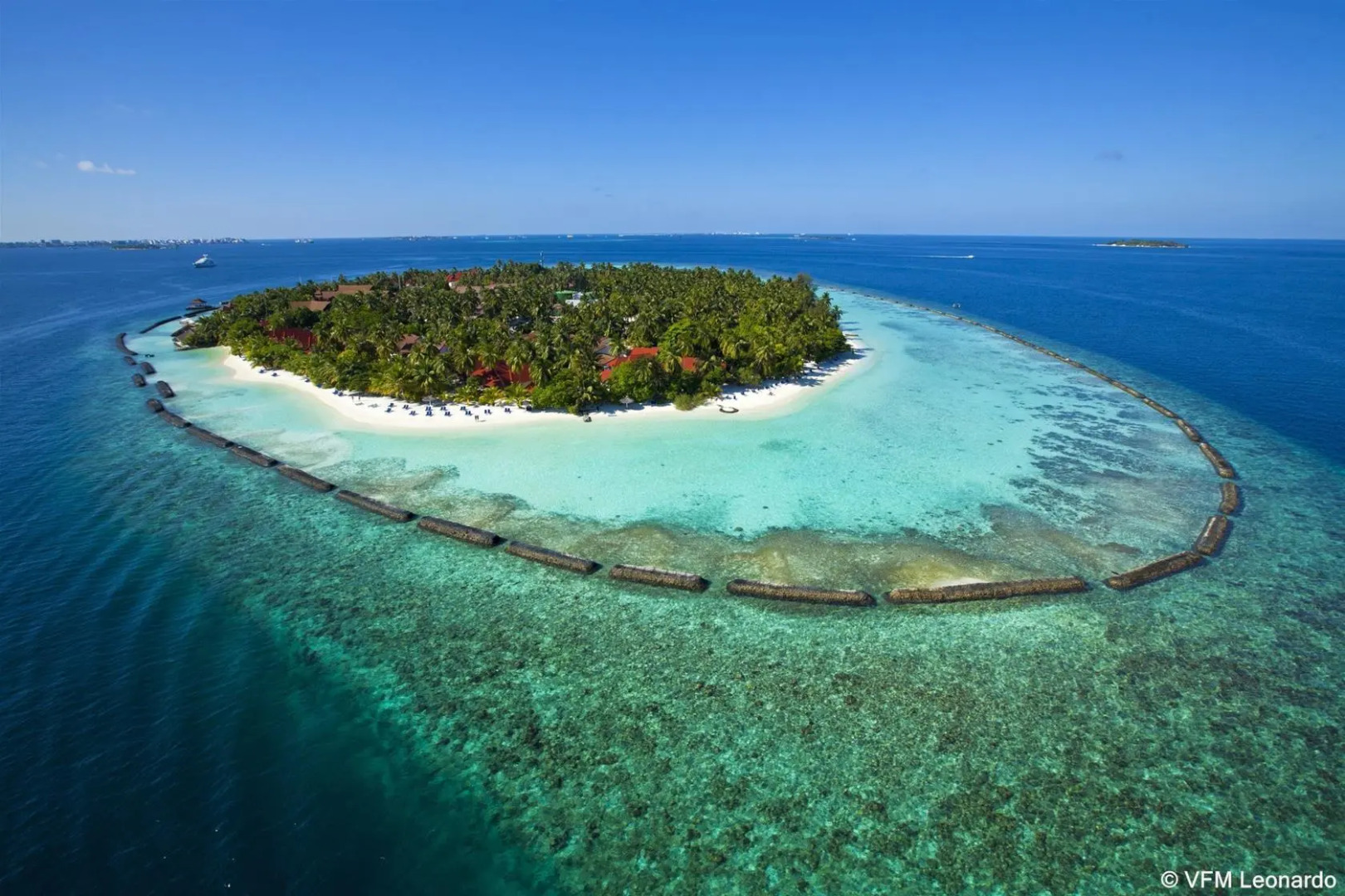 Курорт Kurumba Maldives