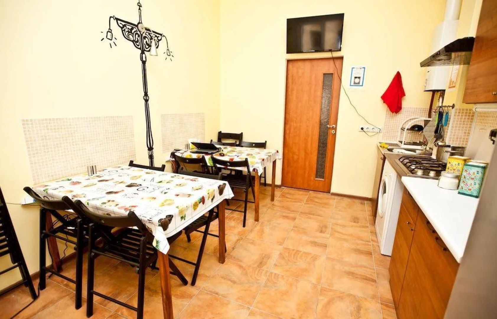 Около Невского