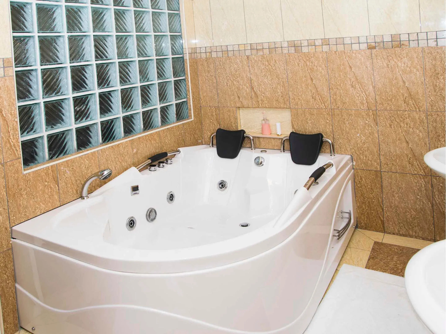 Millenium Manor Hotel