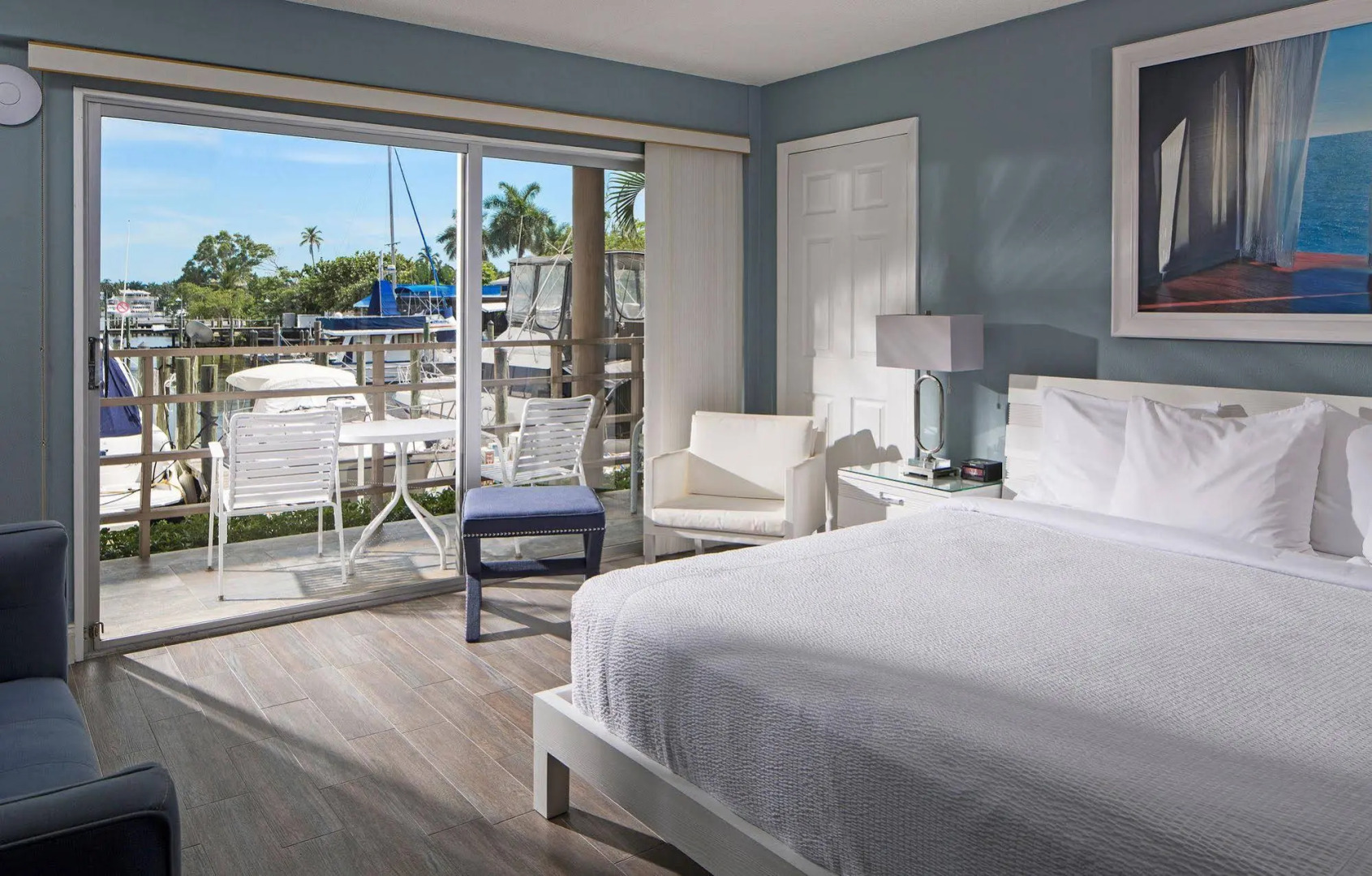 Cove Inn on Naples Bay