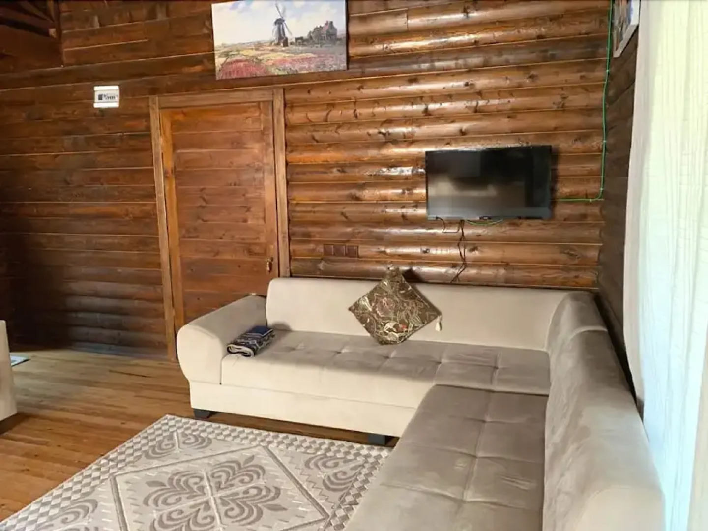 Sakli Cennet Esadiye