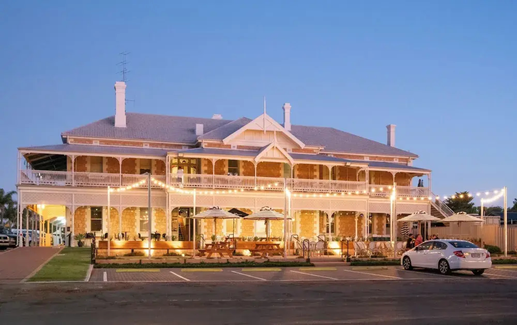 Sunnyside Motel