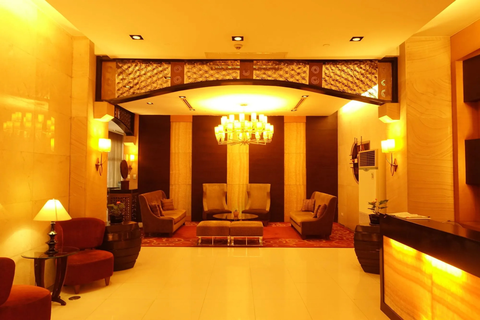 Luxury Condo at Forbeswood Parklane