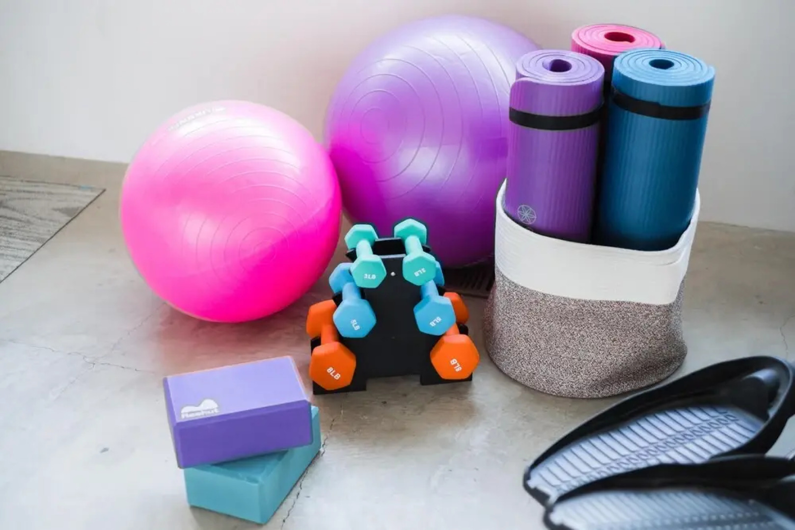 Blue Steel - Ultramodern Architectural Masterpiece w Gorgeous Views