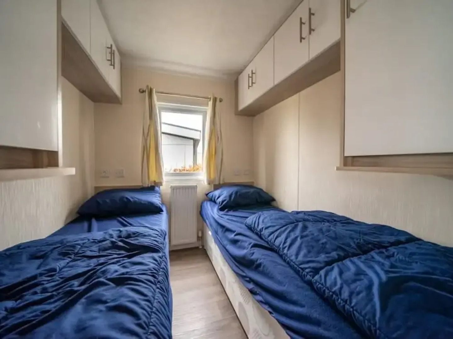 Veluwemeer Chalet With Microwave