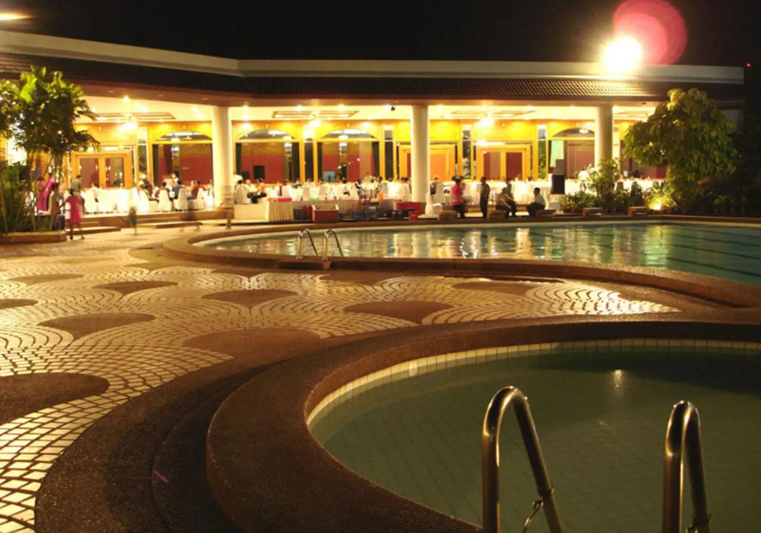 Siam Thani Hotel