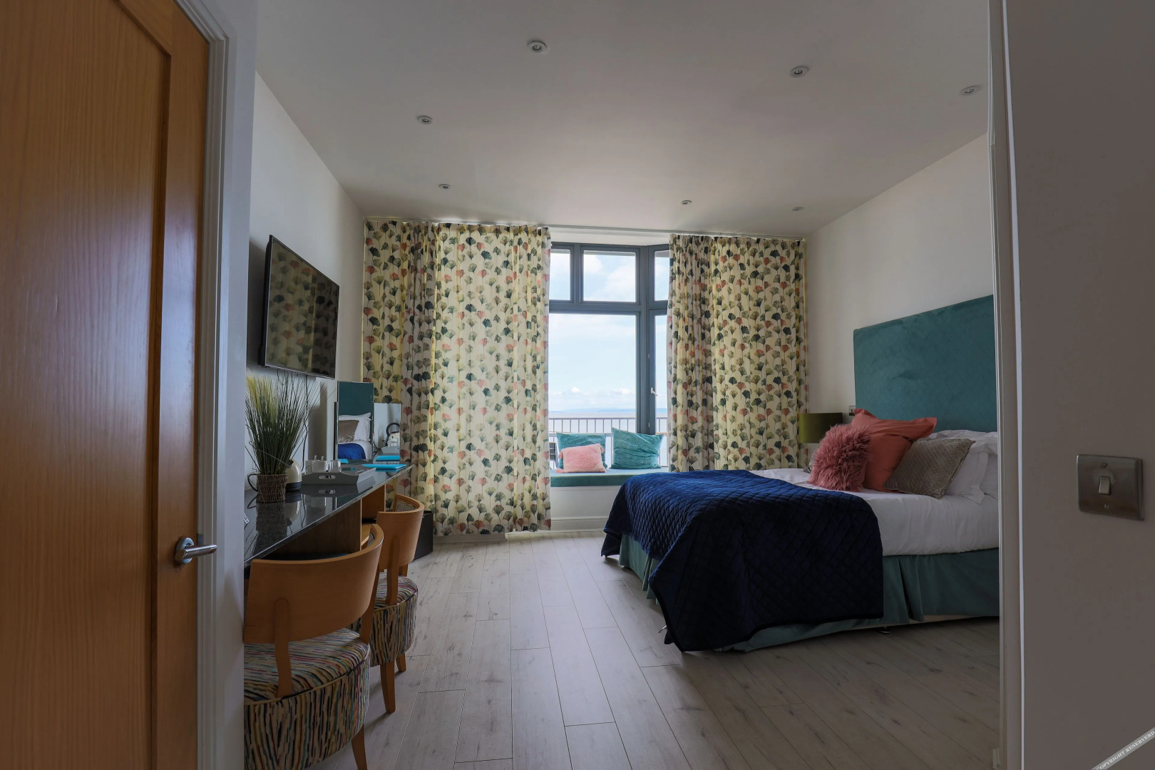 Beachcliff Hotel and Apartments