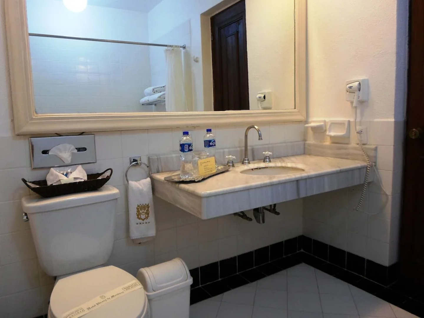 Hotel Virrey De Mendoza