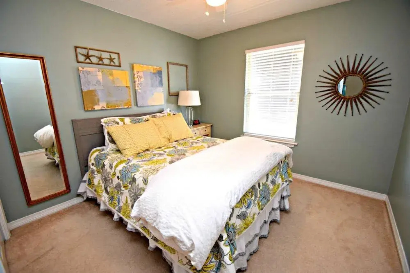 Pelican's Rest Beach House by RedAwning