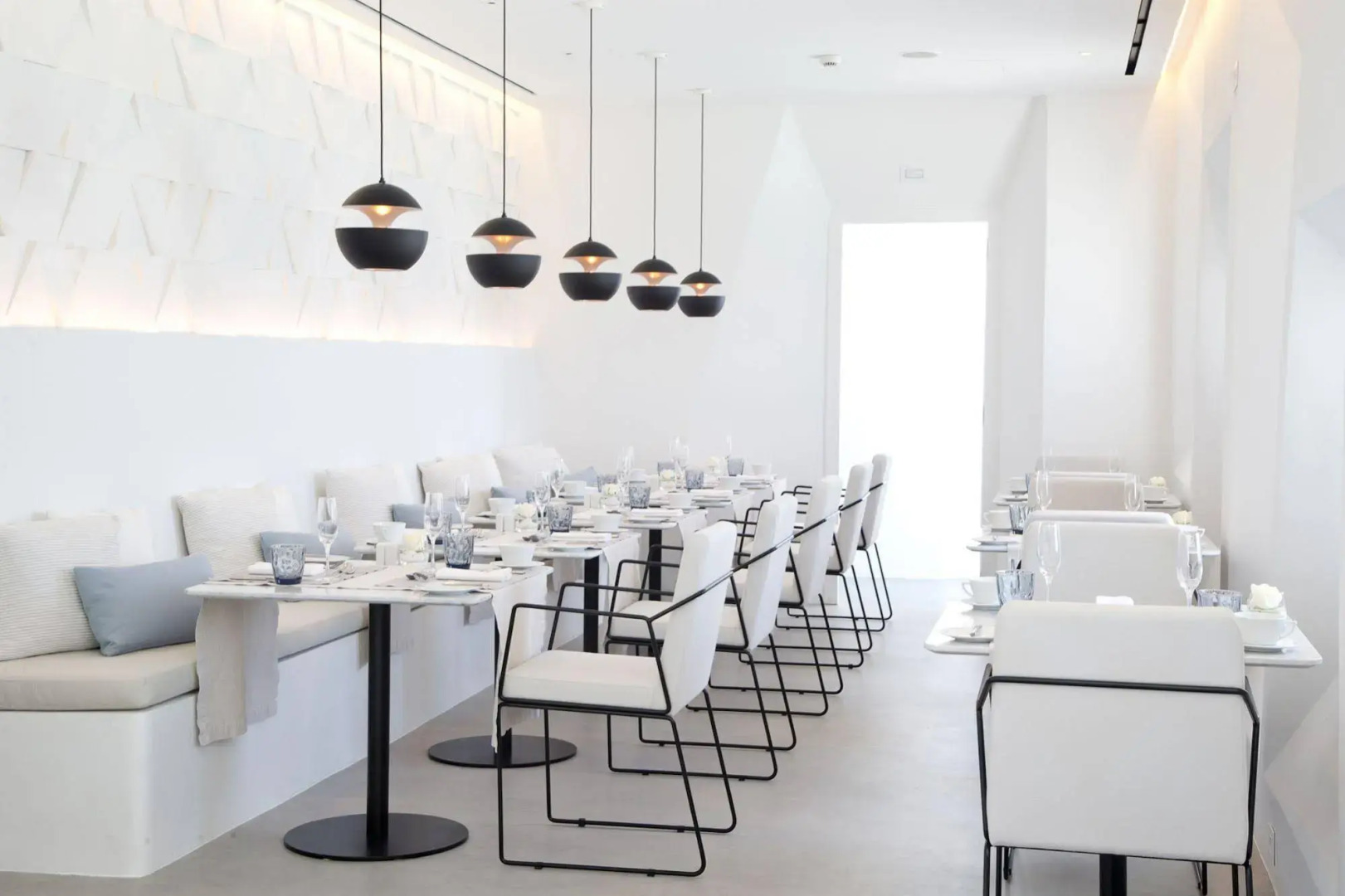 Grace Hotel, Auberge Collection