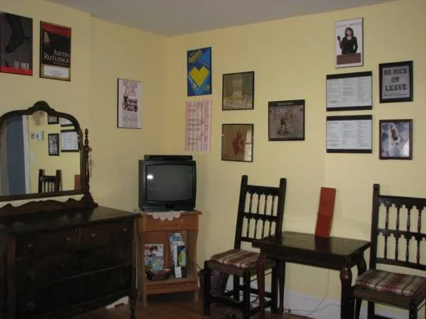 Auberge De Mon Petit Chum B&B