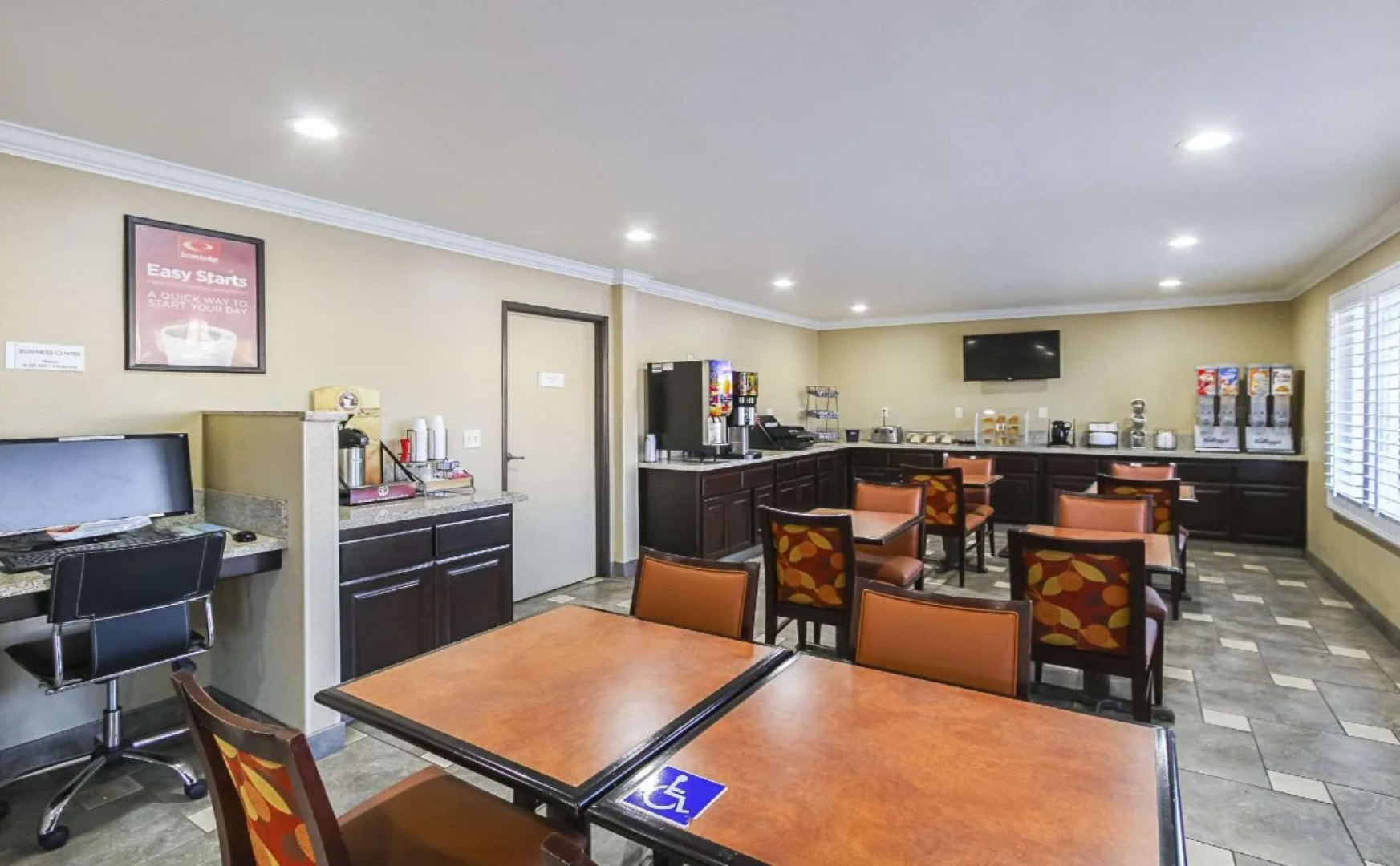 Econo Lodge Inn & Suites Escondido Downtown