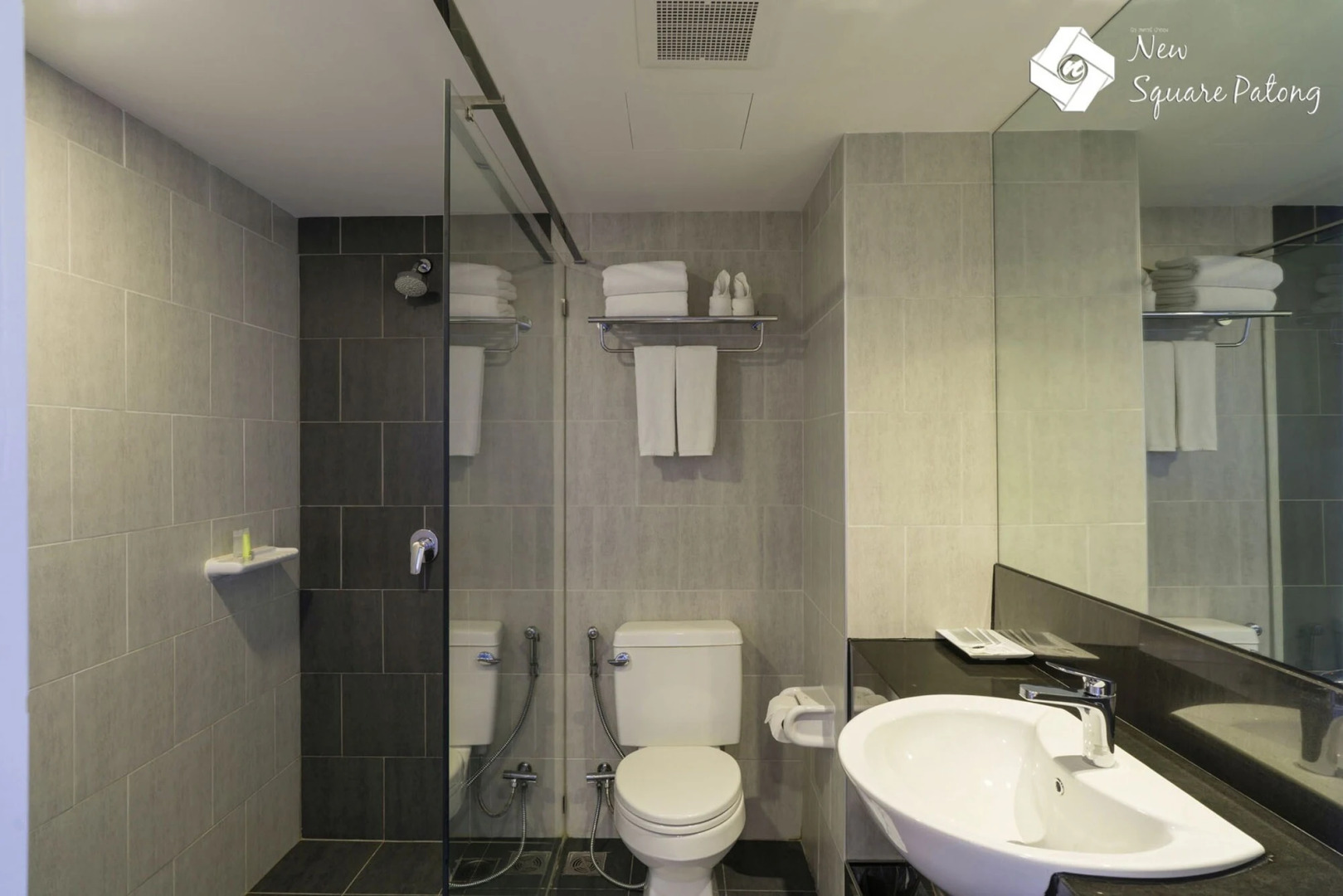 New Square Patong Hotel