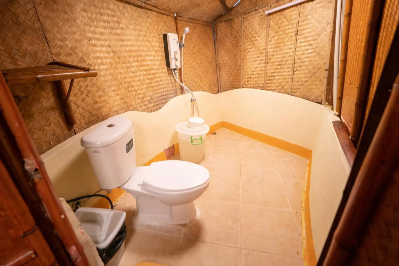 Paree Hut Resort Koh Sichang