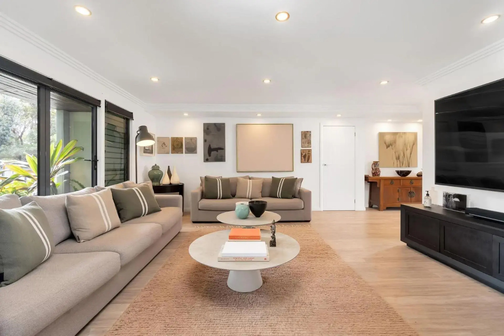 ARALUEN HOUSE Werri Beach 4pm Check Out Sundays