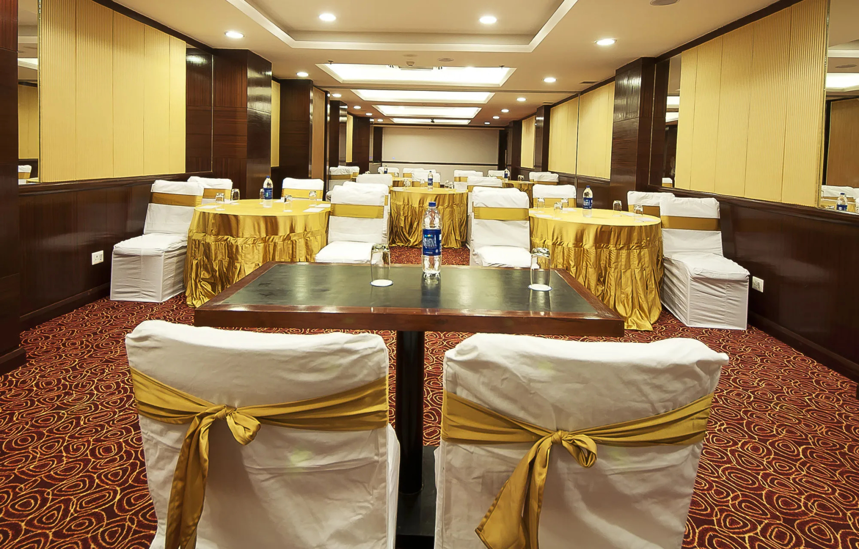 Golden Plaza Hotel