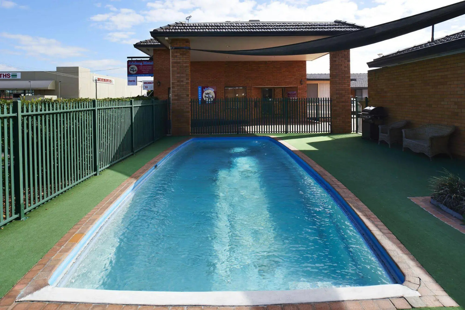 Adelong Motel
