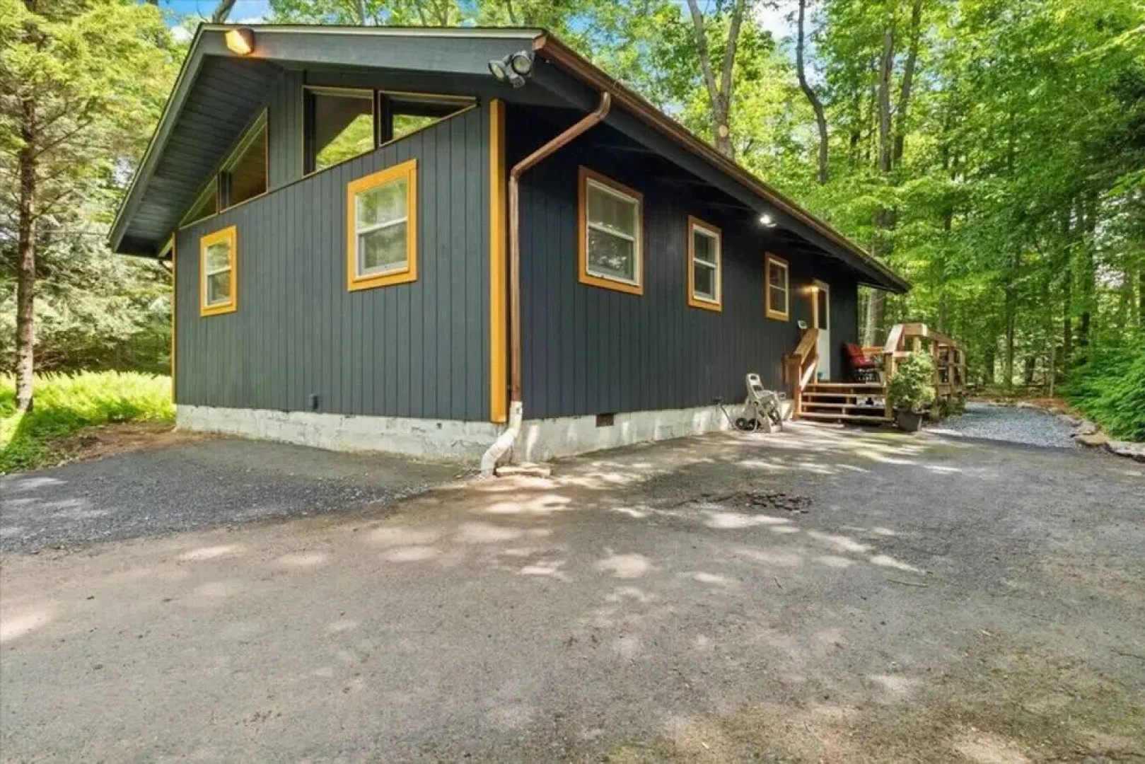 Unique 3Bedroom Poconos Chalet