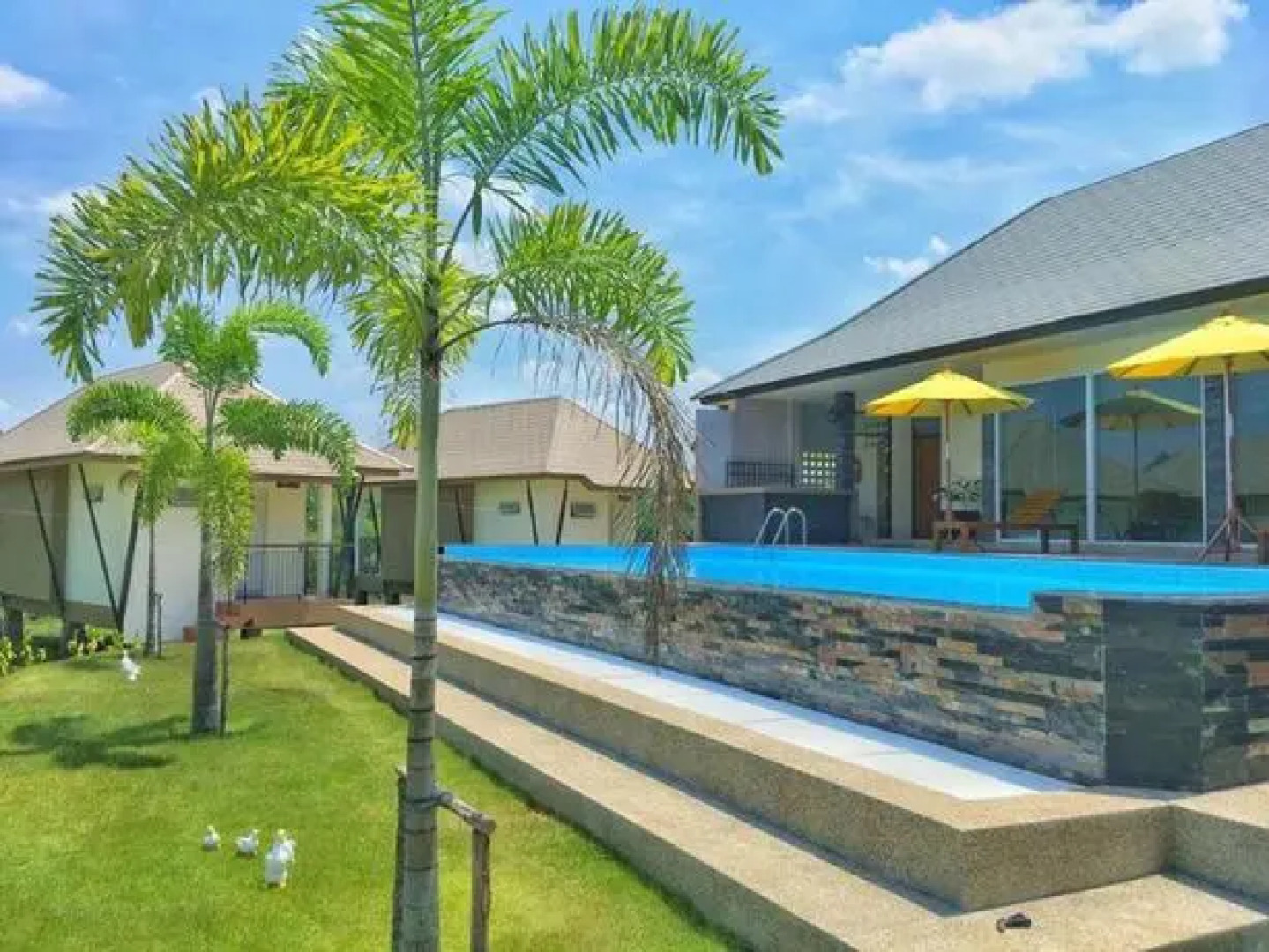 Tipparika Riverview Hotel