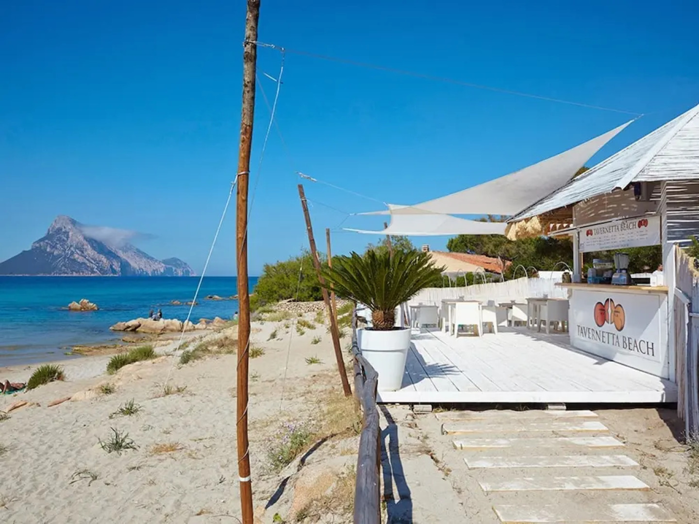 Well-kept Apartment With two Bedrooms not far From the sea