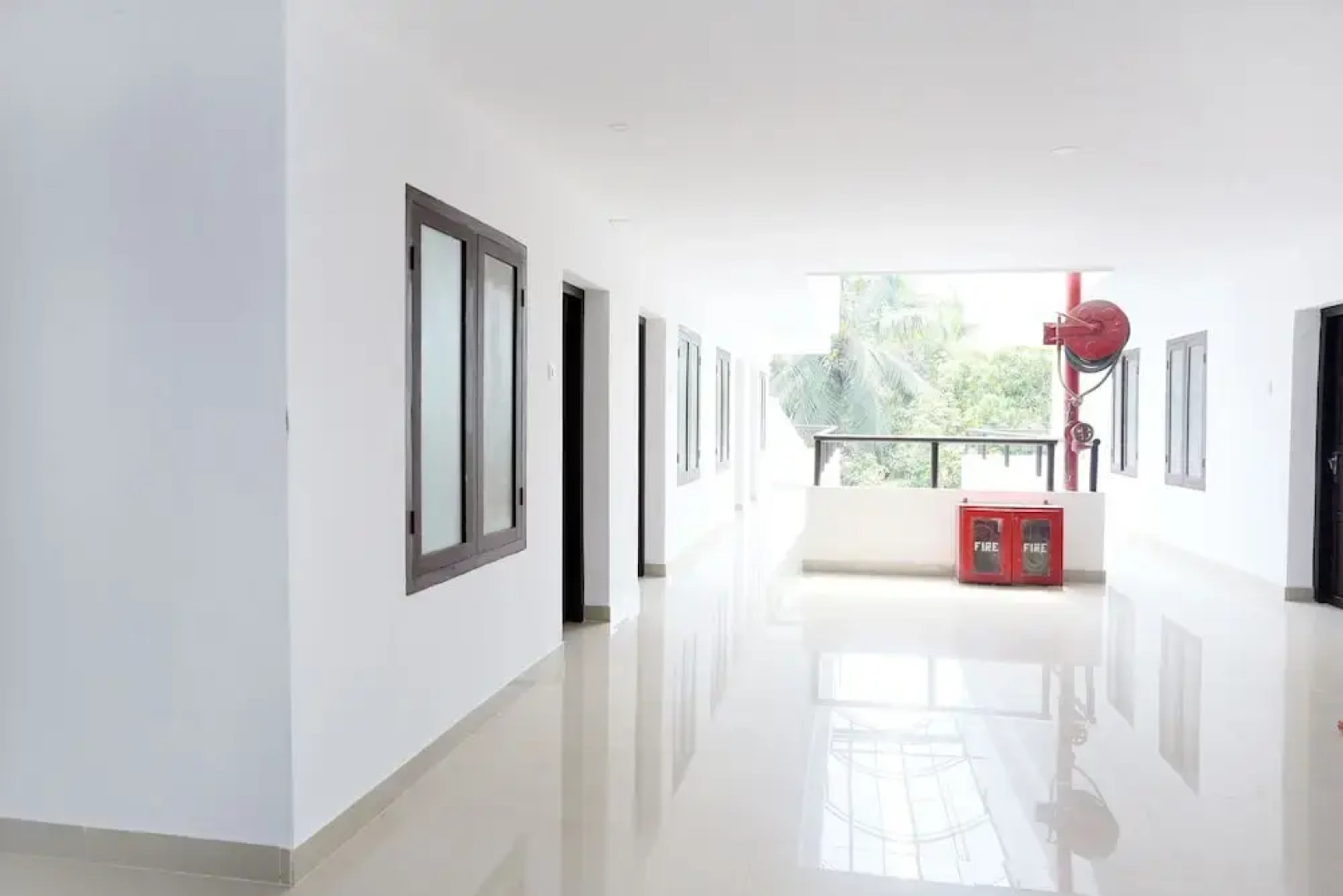 OYO 14328 Hotel Rv Tower