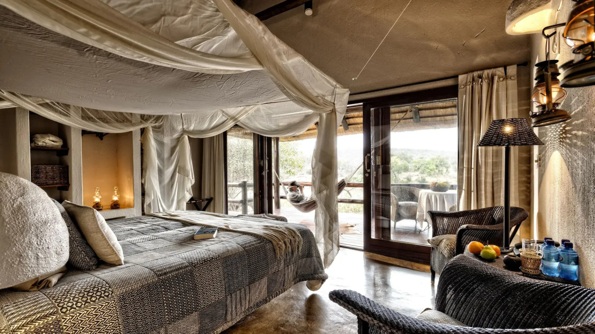 Nyati Safari Lodge