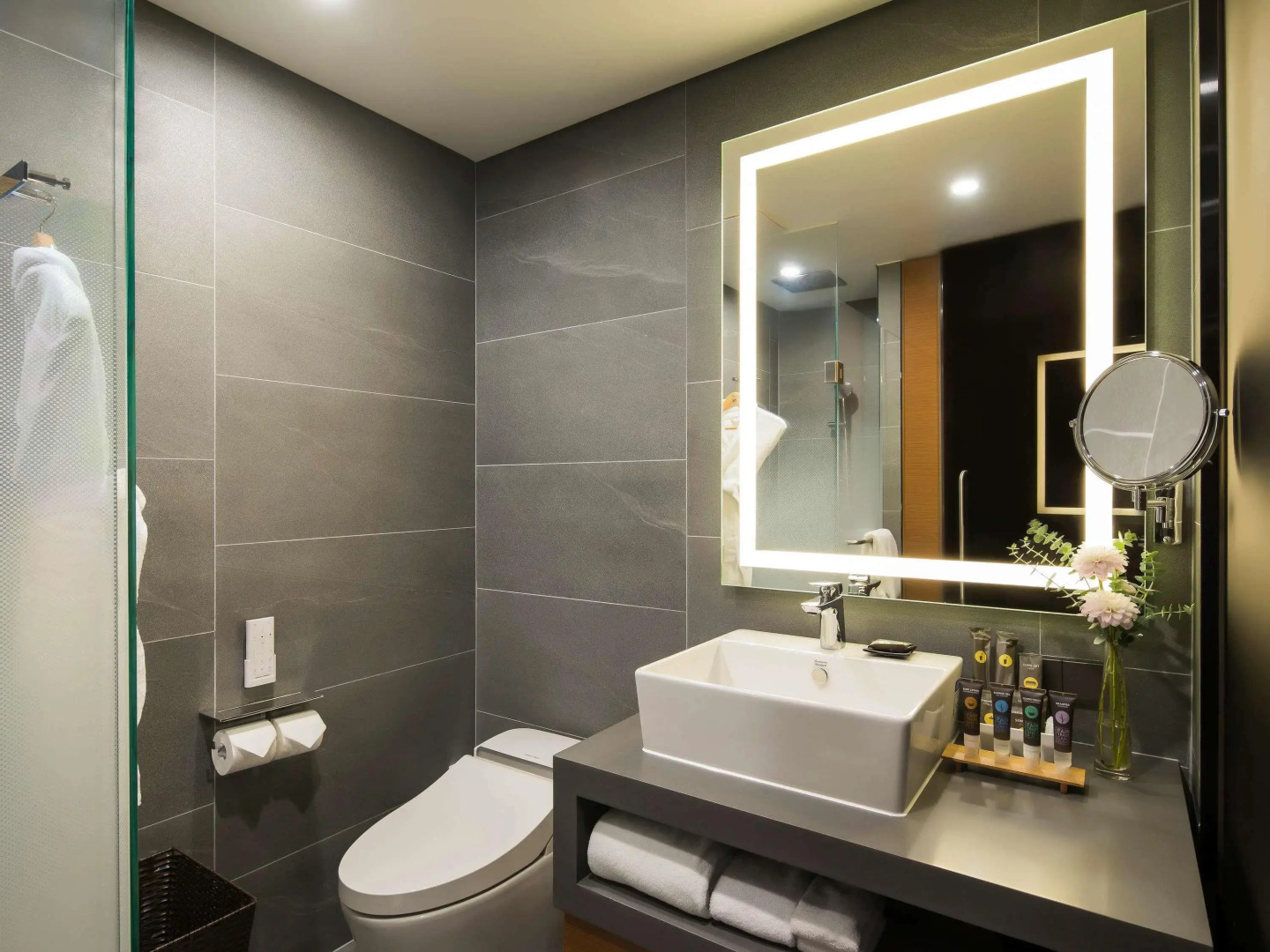 Novotel Ambassador Seoul Dongdaemun Hotels & Residences