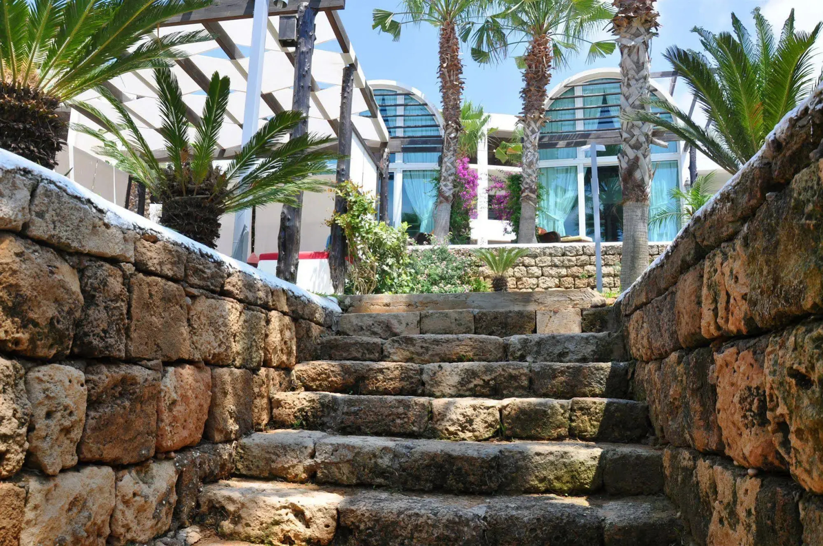 Warwick Pangea Beach Resort & Spa