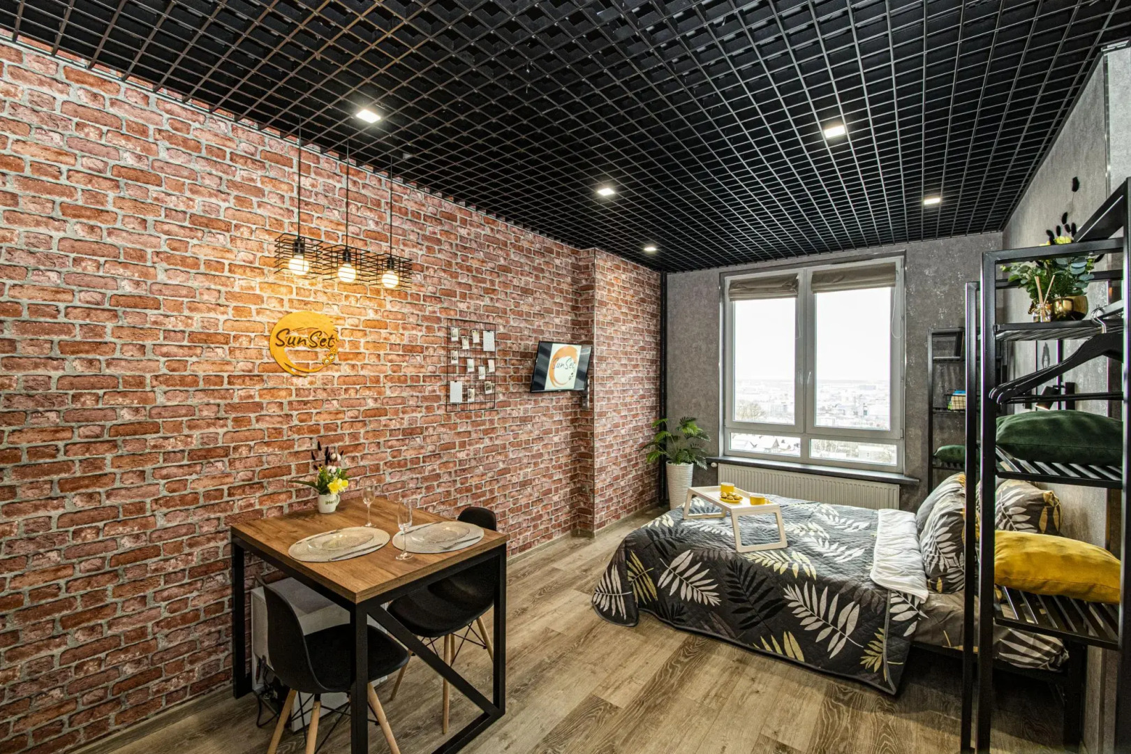 SunSet (СанСет) на улице Максима Горького 23А