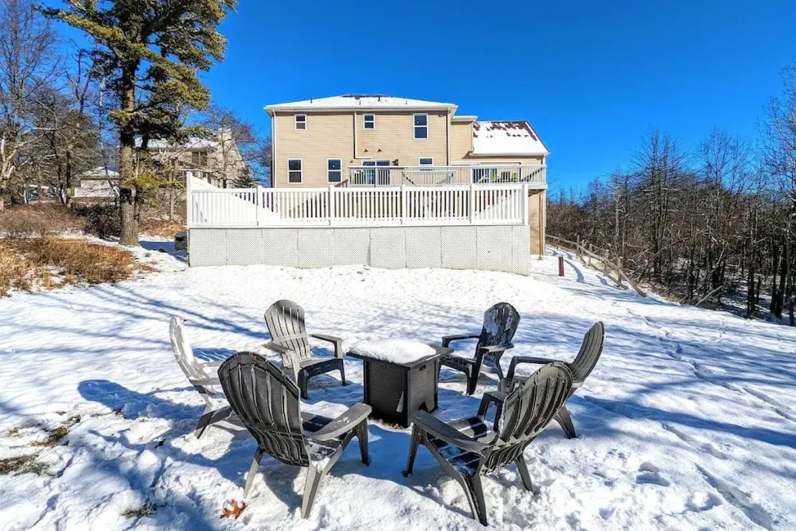 Mountain Mindset by Avantstay Pool Hot Tub Game Room Firepit