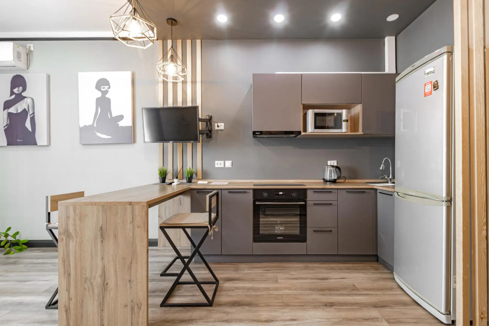 Вершина-ПВ на улице Генерала Дюсенова 2/2