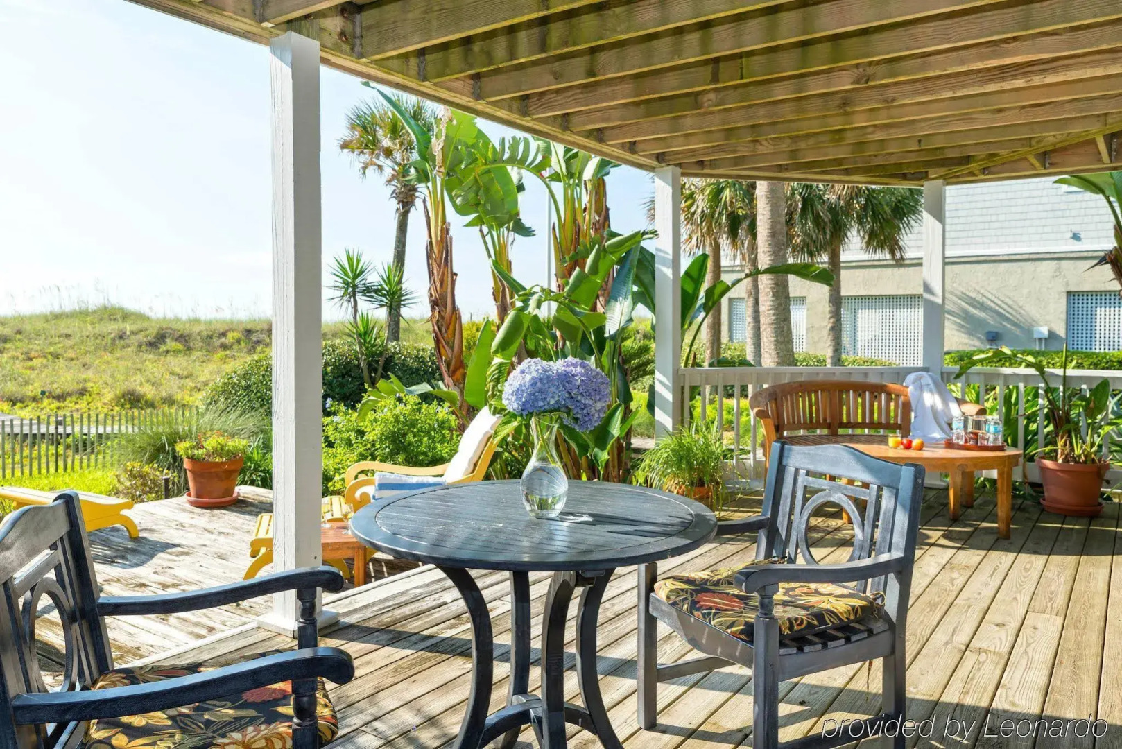 Elizabeth Pointe Lodge